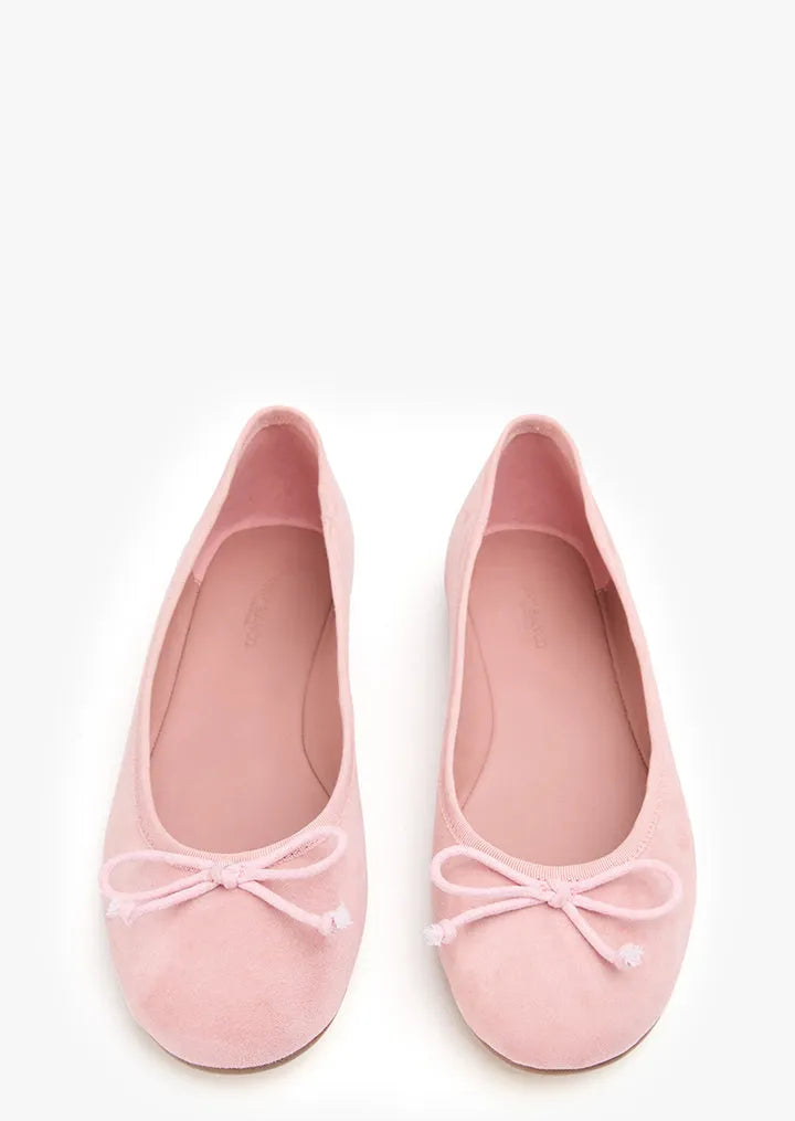 Comma Blossom Suede