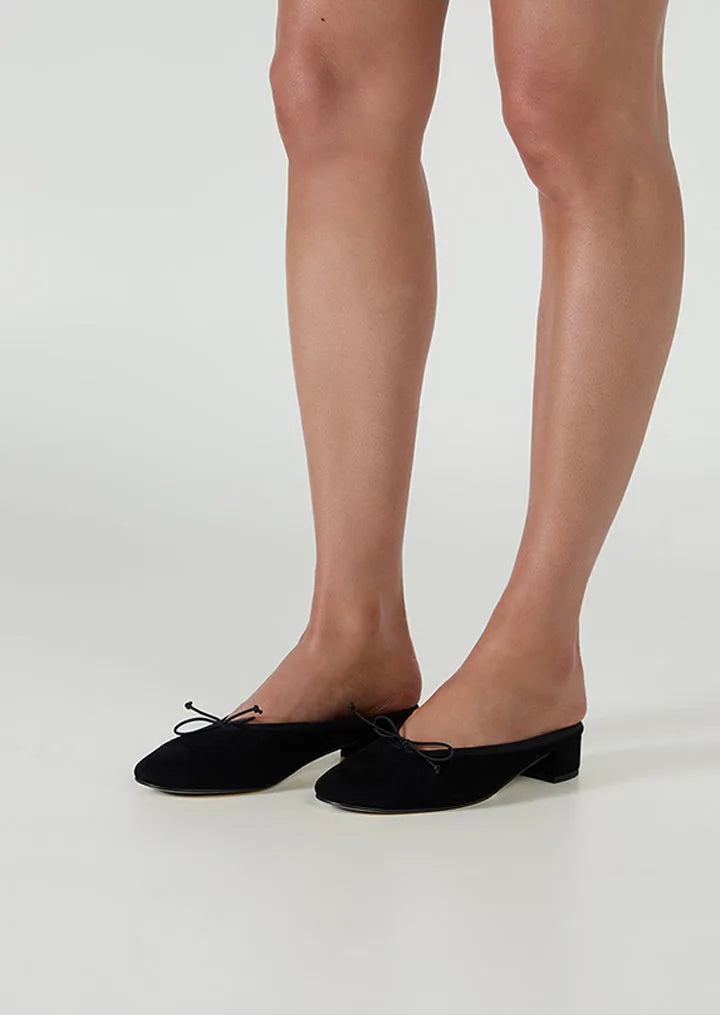 Maxy Black Suede
