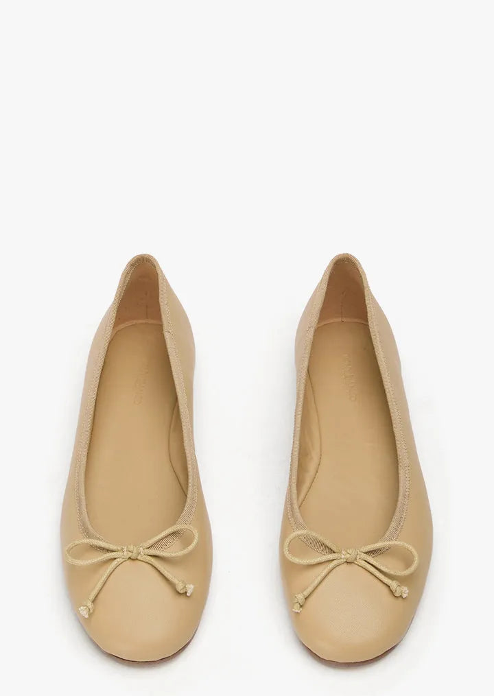 Comma Sand Nappa