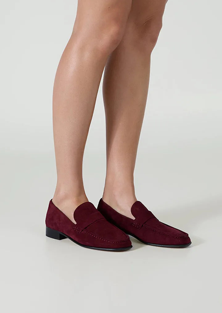 Gigi Vino Suede