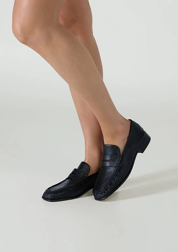 Gomez Black Nappa